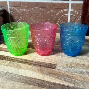 Tiki Shot Glasses Hawaiian Style Tiki Cup Plastic Stackable Shot Glasses party